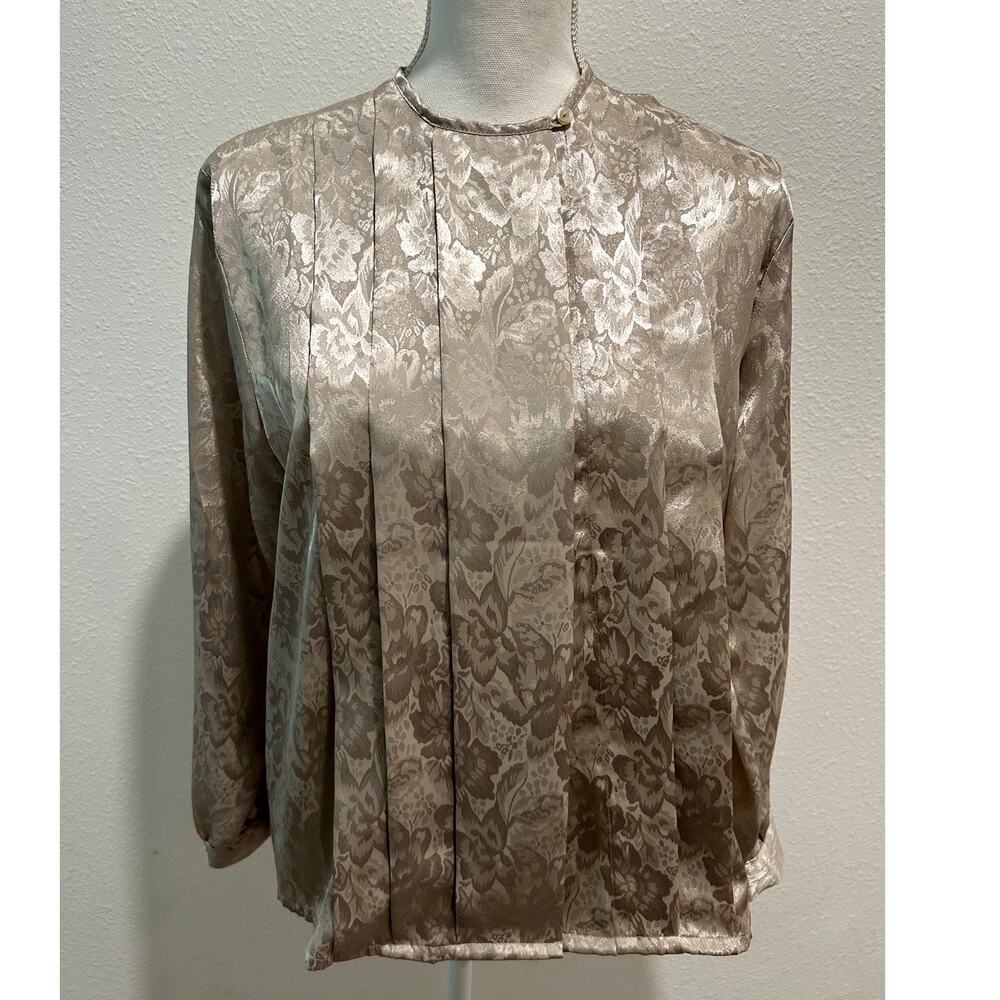Vince Camuto Womens Long Sleeve Top Satin Floral Blouse L Button Flattering Fit